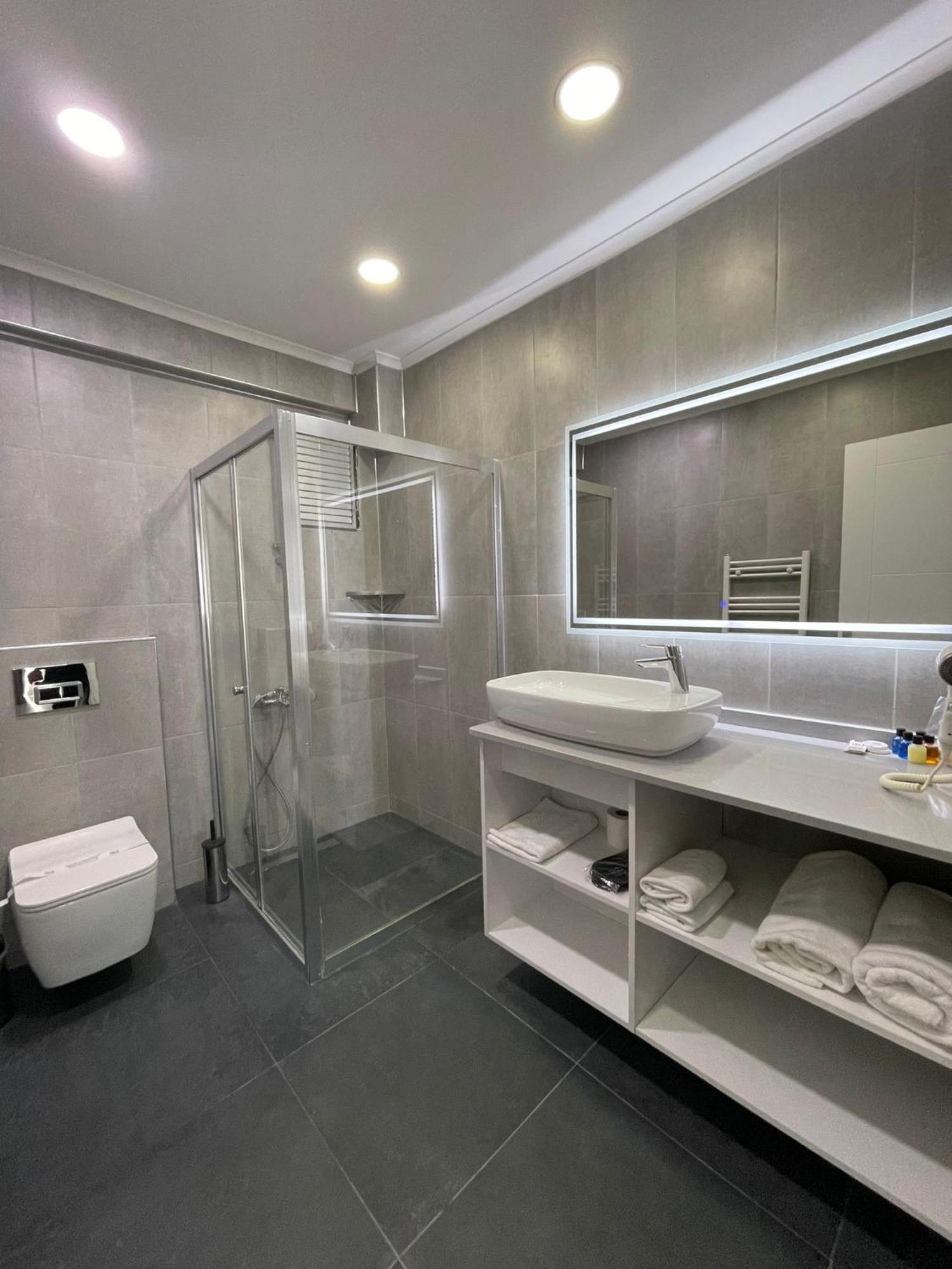 On4 Rooms & Suites 伊斯坦布尔 外观 照片